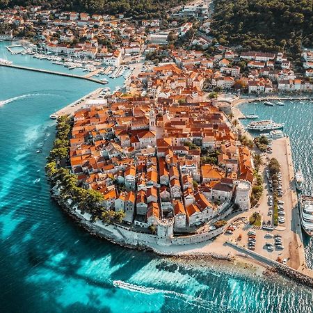 Spacious Apartment Amaros Korcula Town Exterior photo