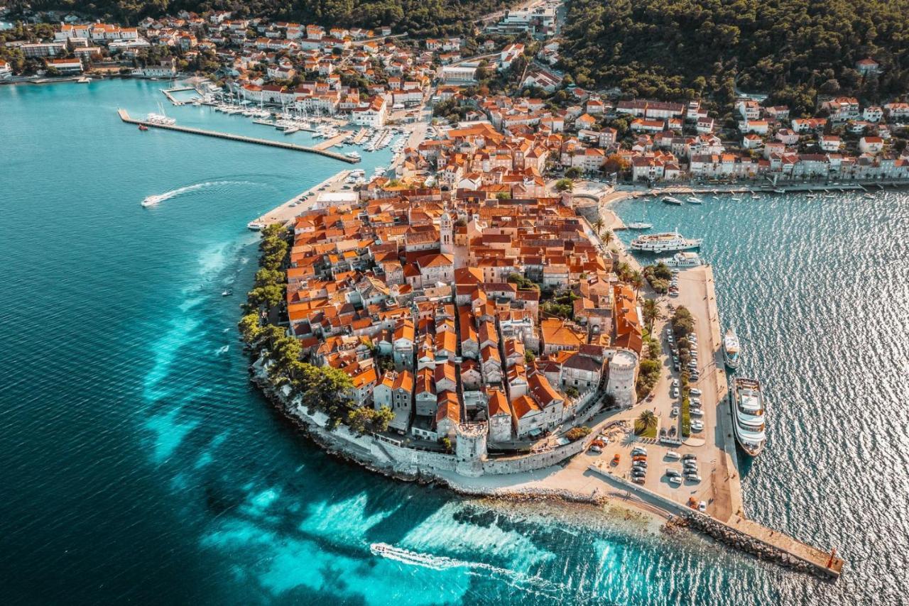 Spacious Apartment Amaros Korcula Town Exterior photo